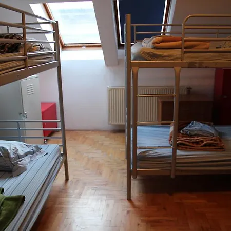 Colors Guest House Budapest Hostel