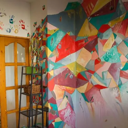 Colors Guest House Budapest Hostel